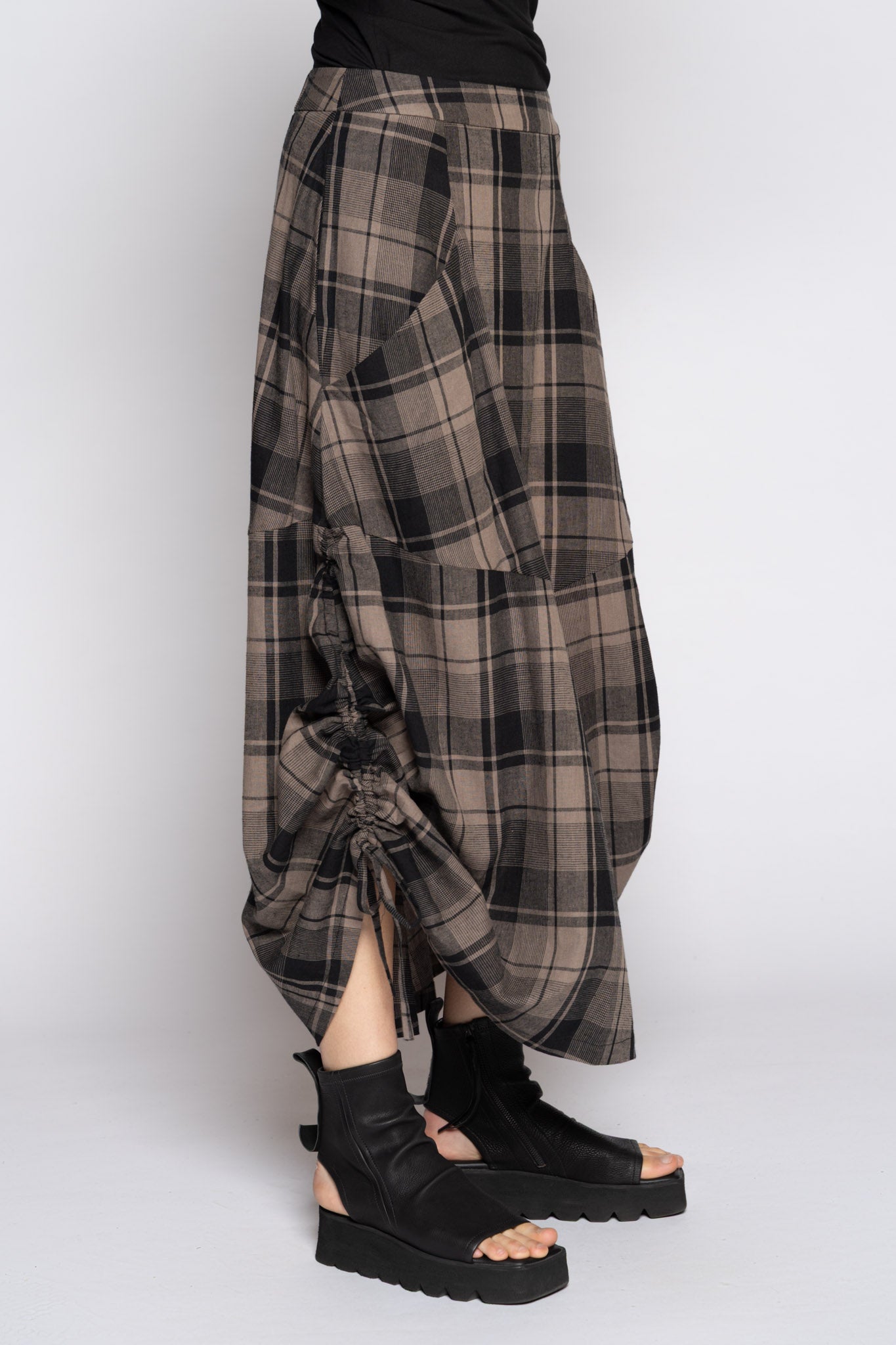 Arya Skirt Truffle