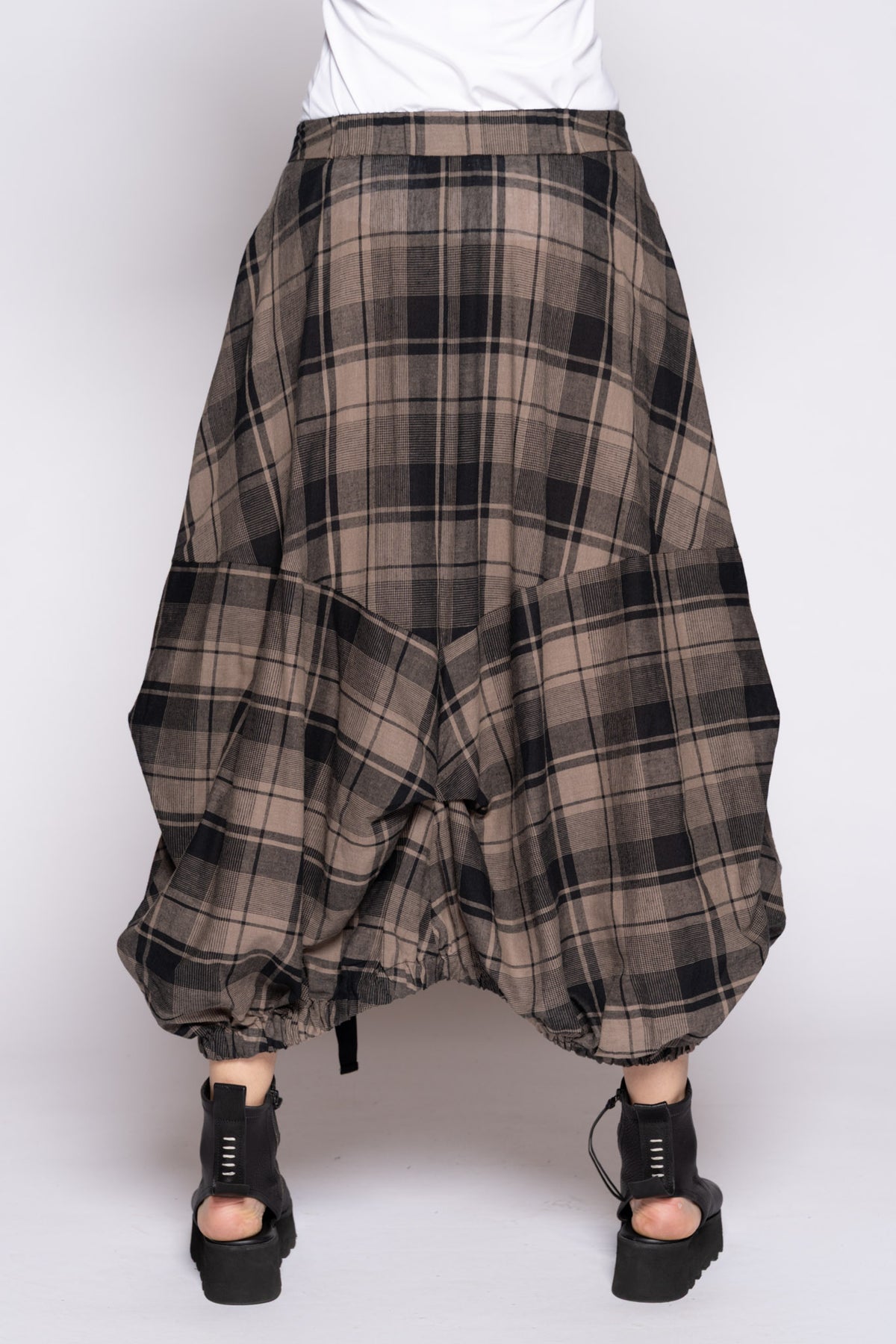 Arya Tuck Skirt Truffle