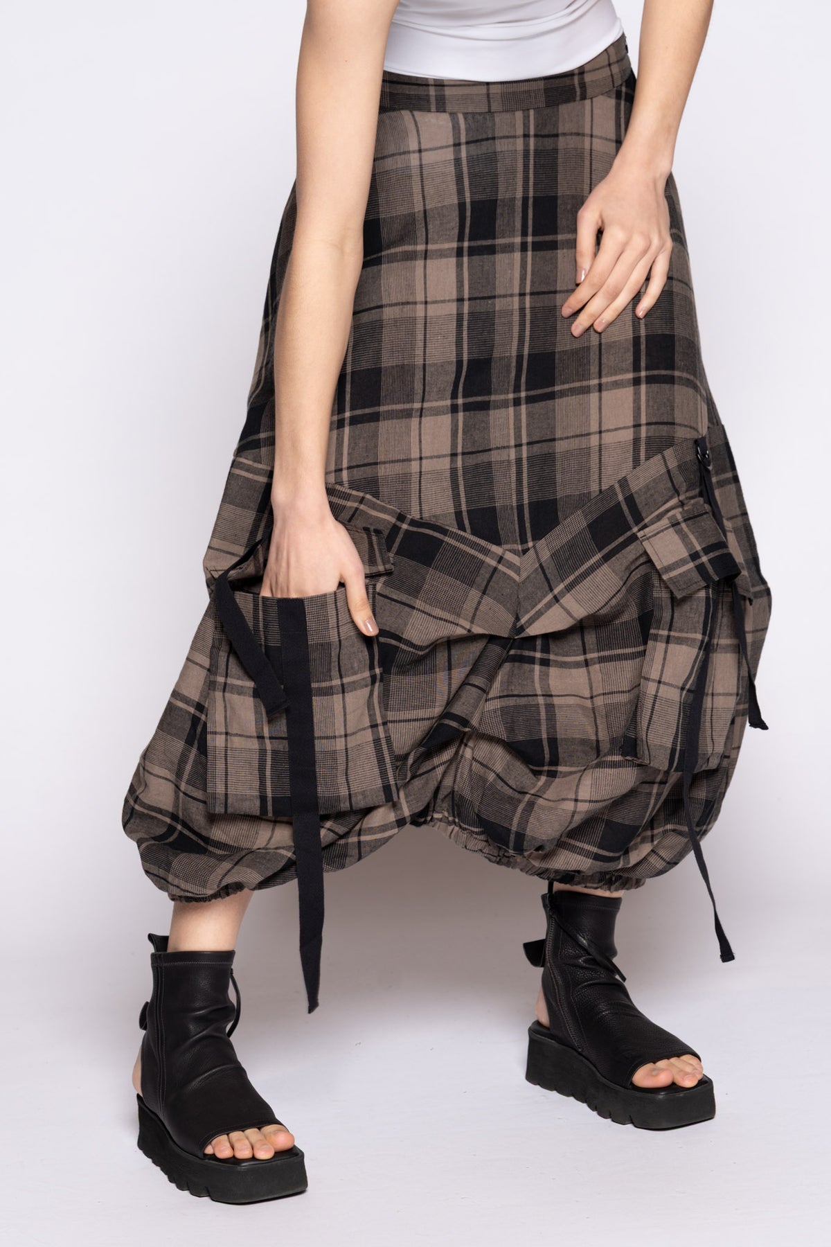 Arya Tuck Skirt Truffle
