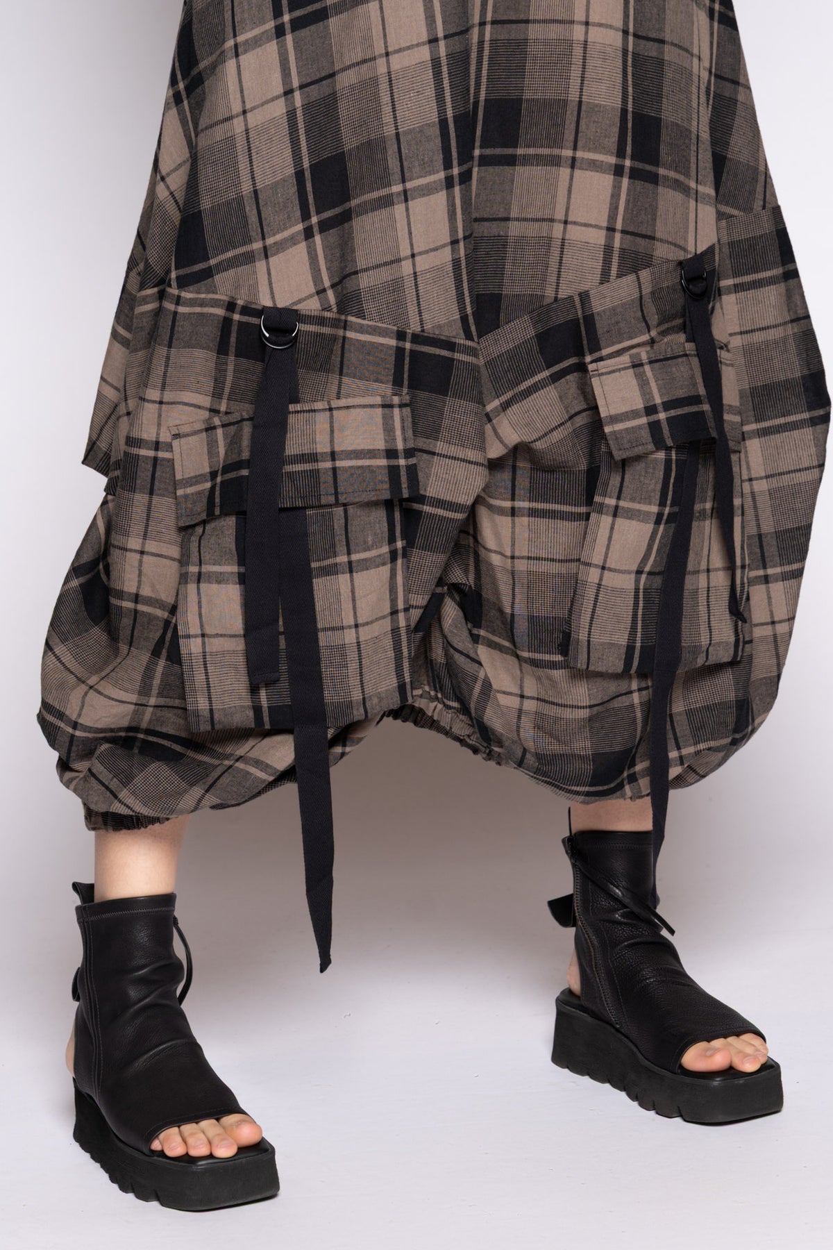 Arya Tuck Skirt Truffle