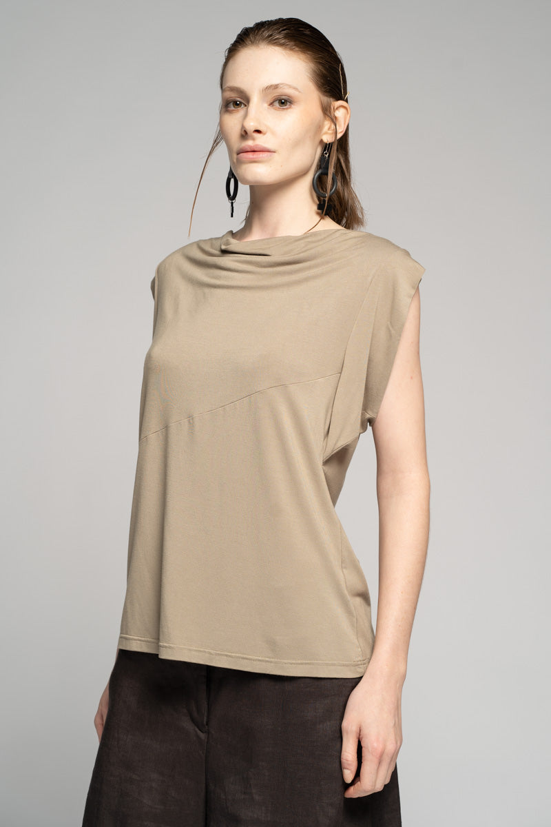 Kuro Drape Top Tpe