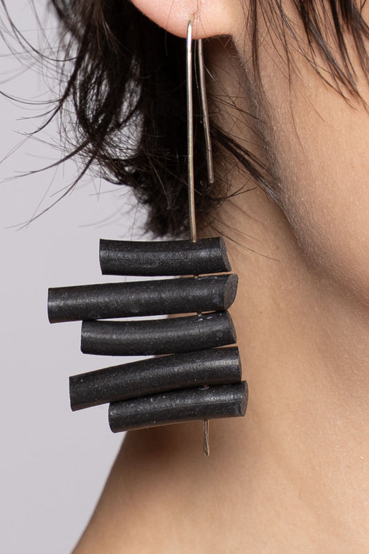 Ikada Earrings Blk