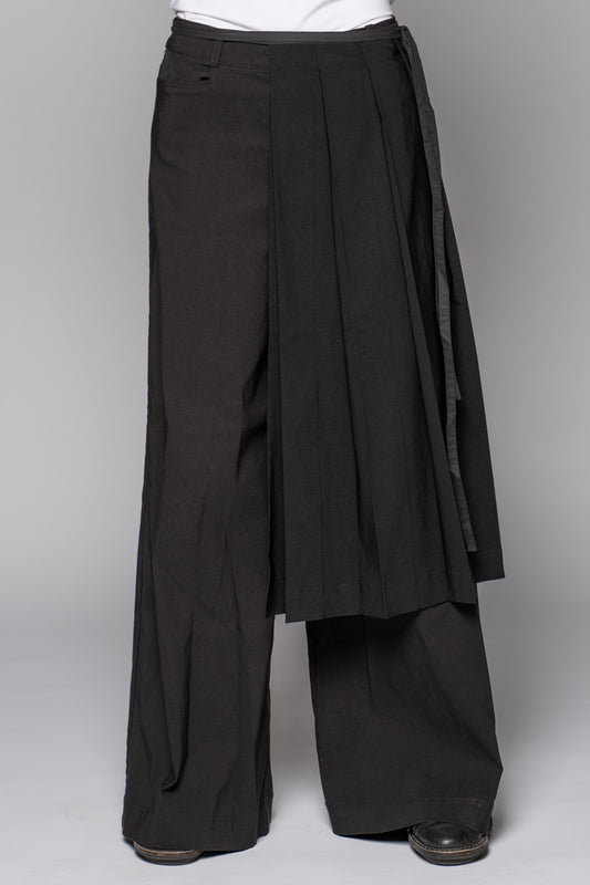 Sia Pleated Apron Blk