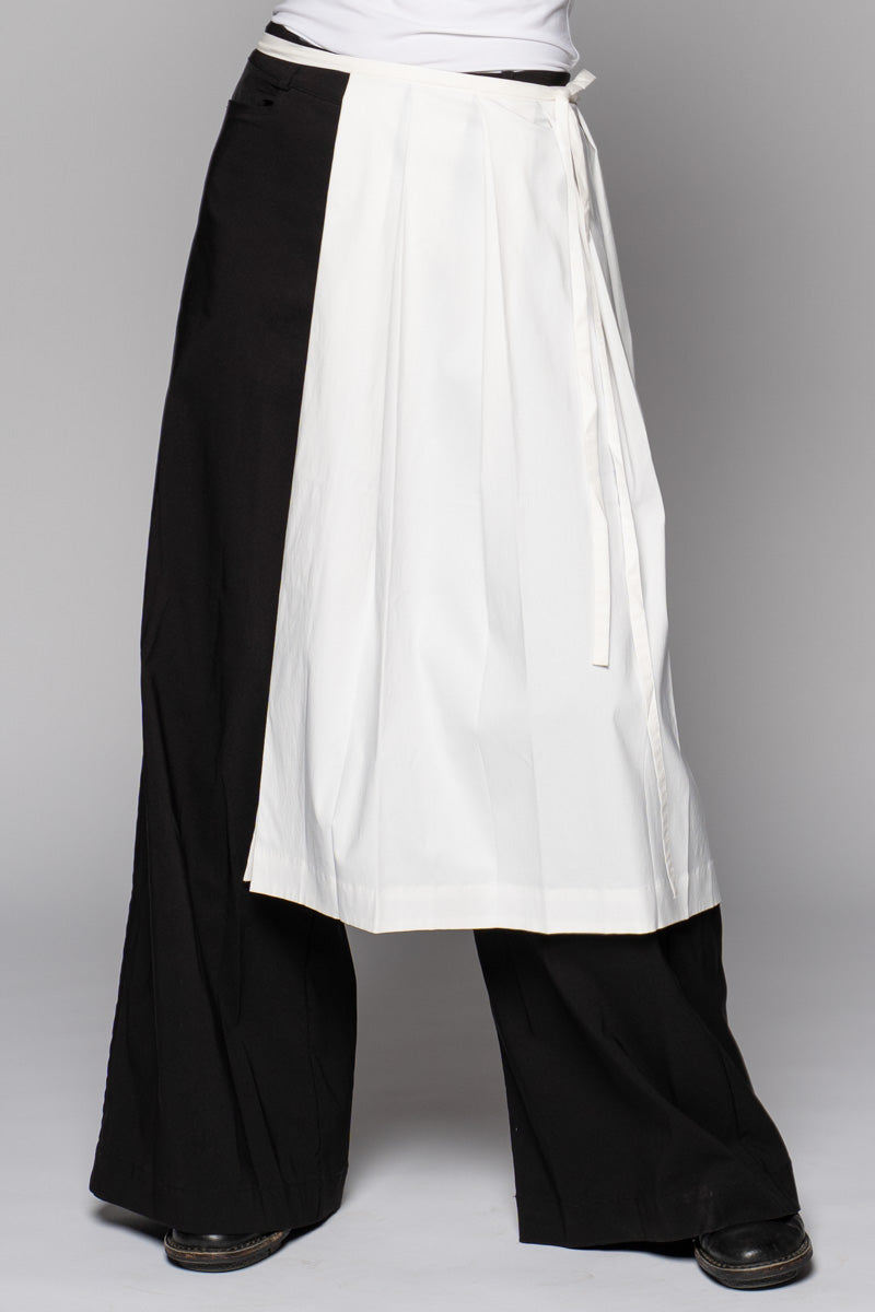 Sia Pleated Apron Wh