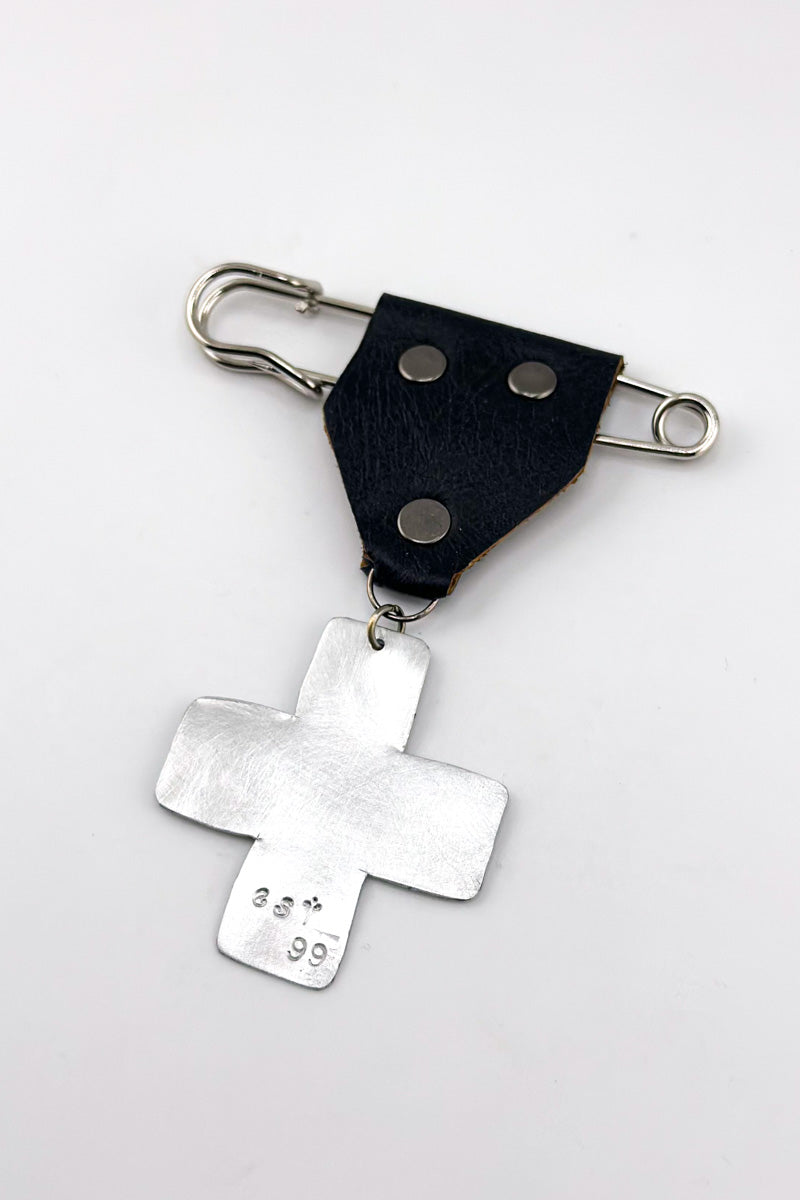 Purasu Brooch Silver
