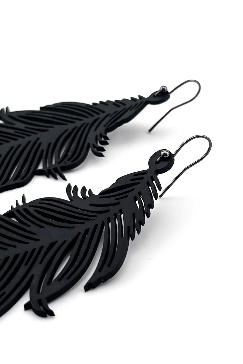 Feather Earrings Blk