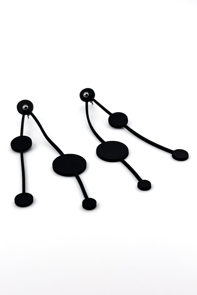 Dot Earrings Blk