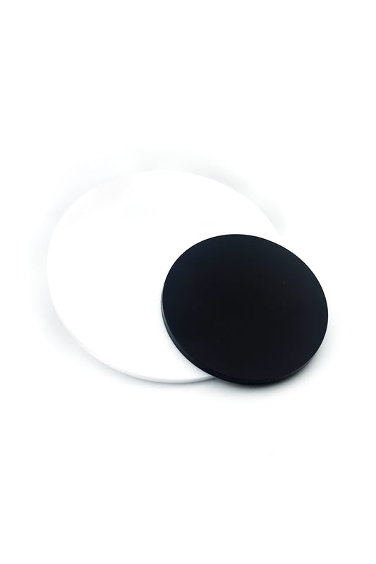 Tentou Brooch BW
