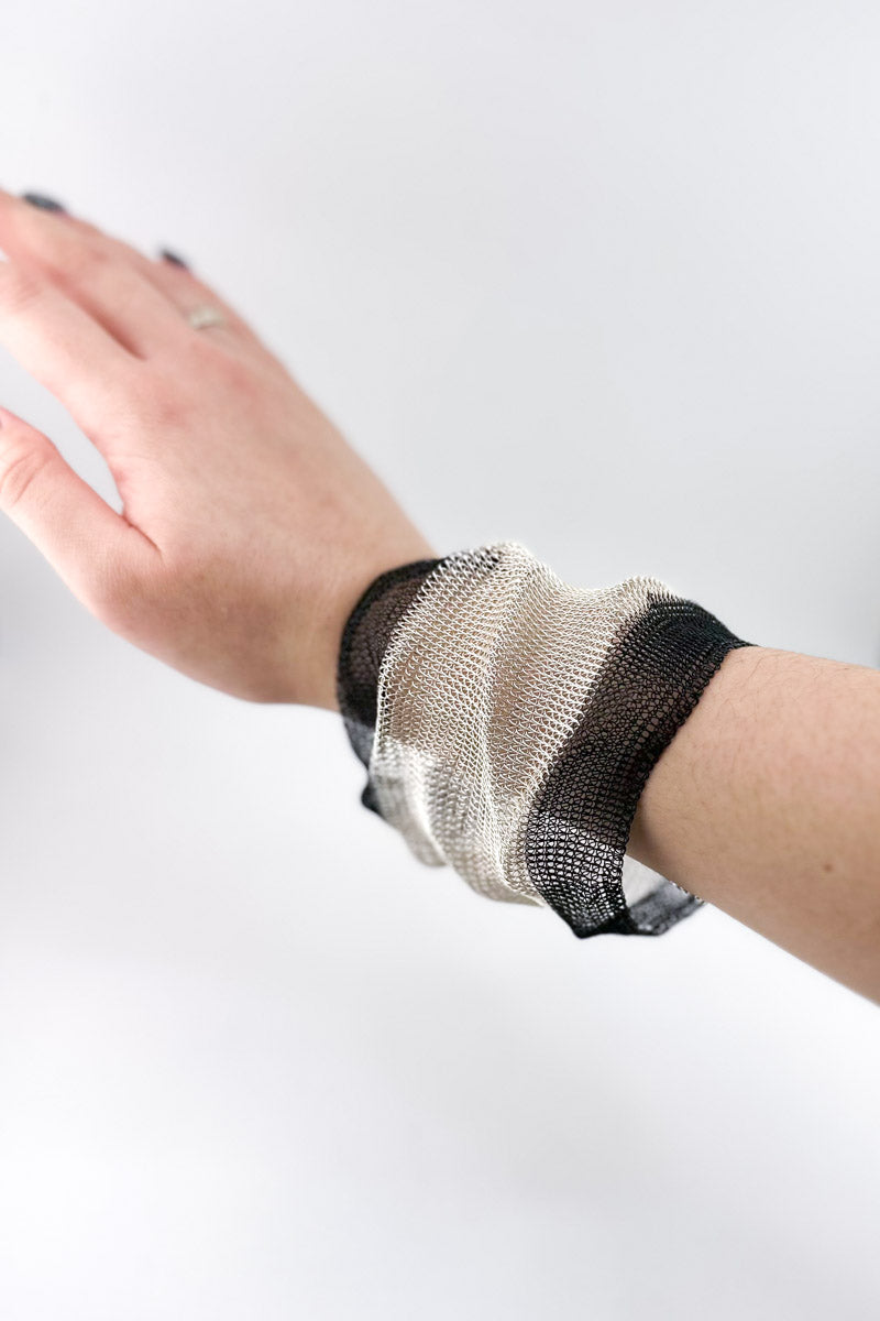 Scrunch Bangle Blk/Slv