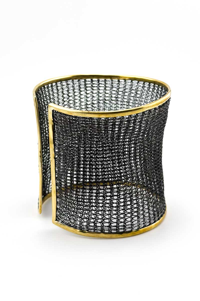 Metal Trim Cuff Oxi