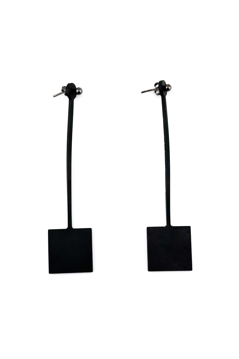 Square Drop Earrings Blk