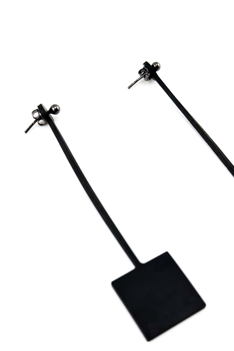 Square Drop Earrings Blk