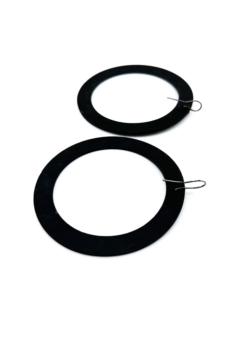 Eclipse Asym Earrings Blk