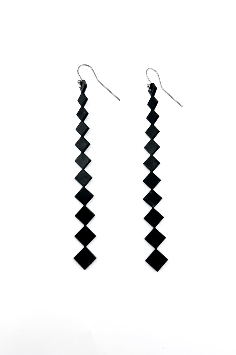 Dia Earrings Blk