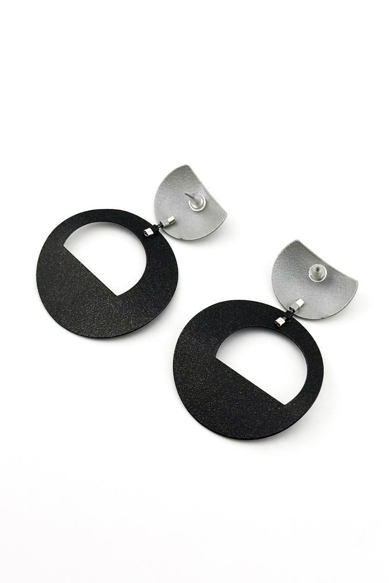 Geo Circle Earrings B/G