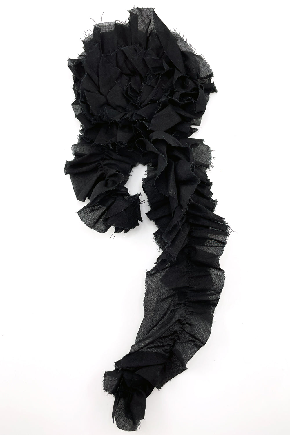 Mimi Frill Brooch Blk