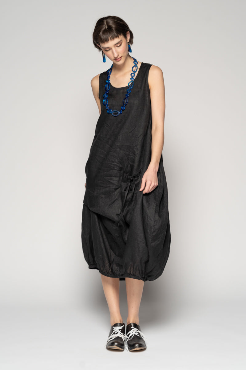 Sabi Tuck Dress Blk
