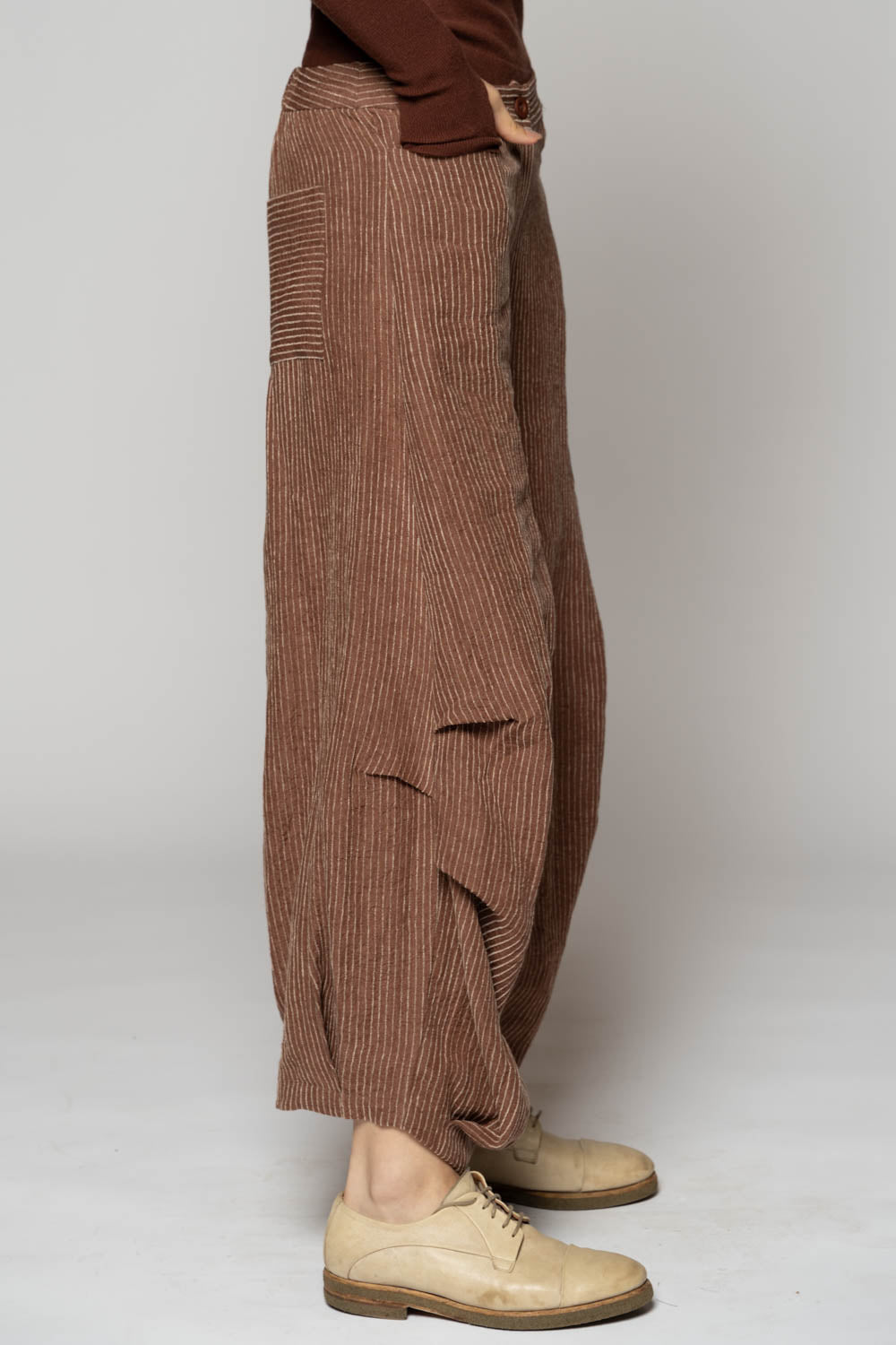Ember Tuck Pants Walnut