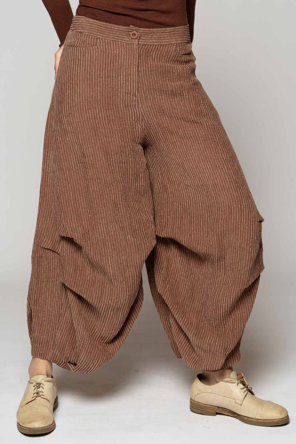 Ember Tuck Pants Walnut