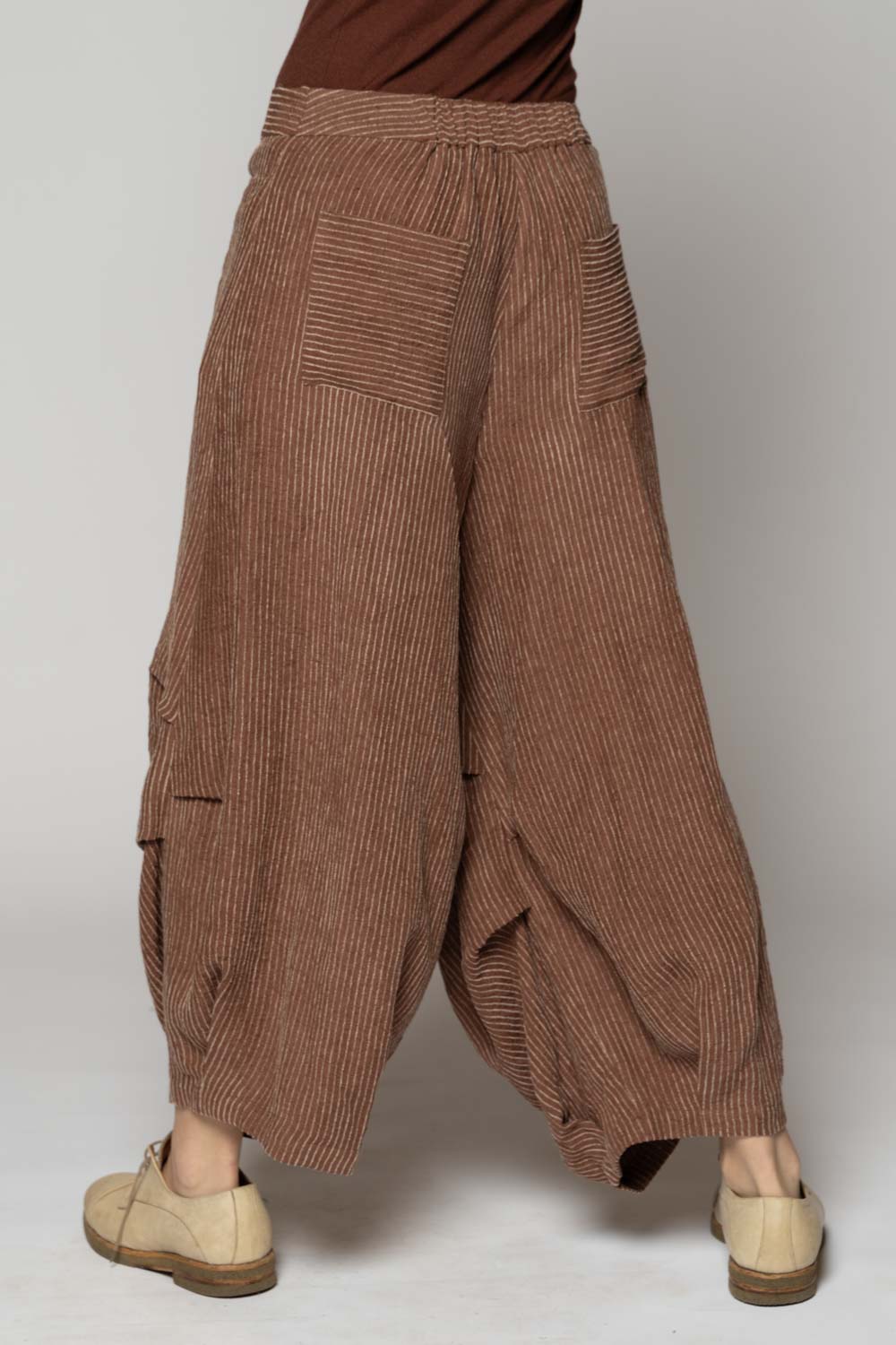 Ember Tuck Pants Walnut