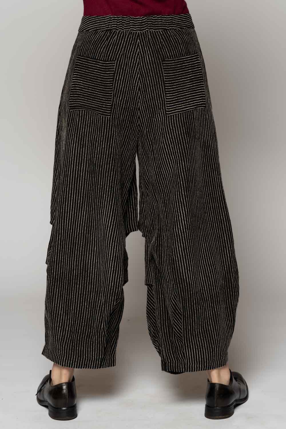 Ember Tuck Pants Blk