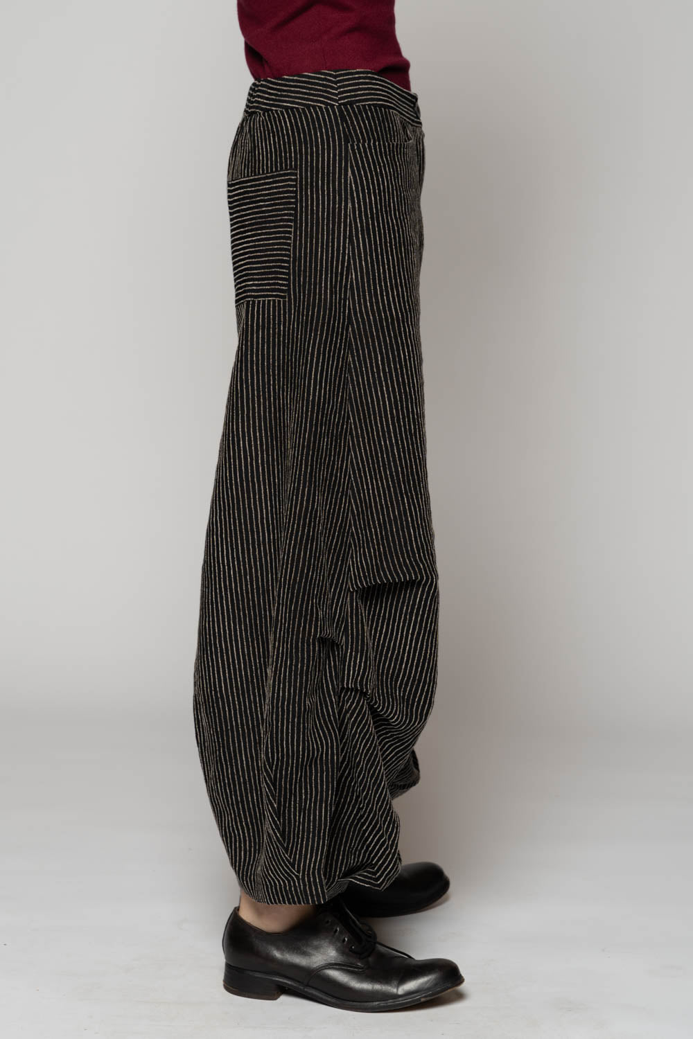Ember Tuck Pants Blk