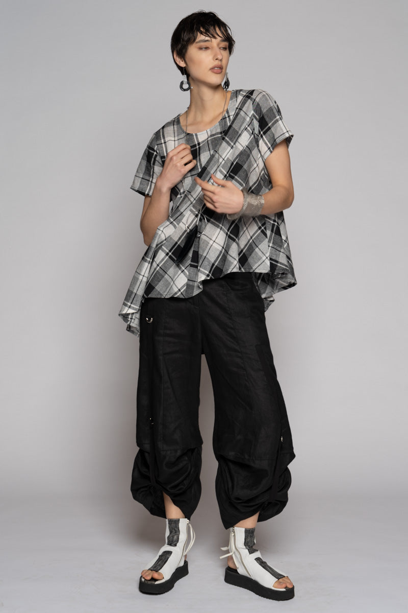 Strata Tuck Pants Blk