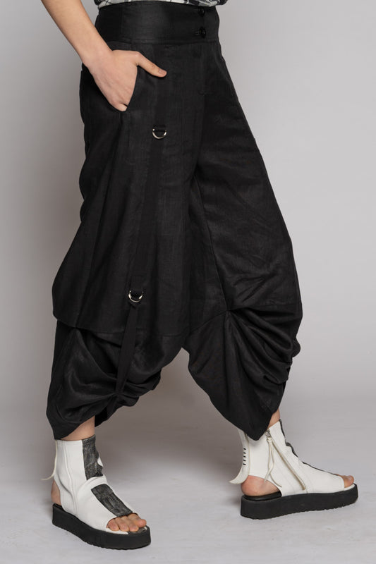 Strata Tuck Pants Blk