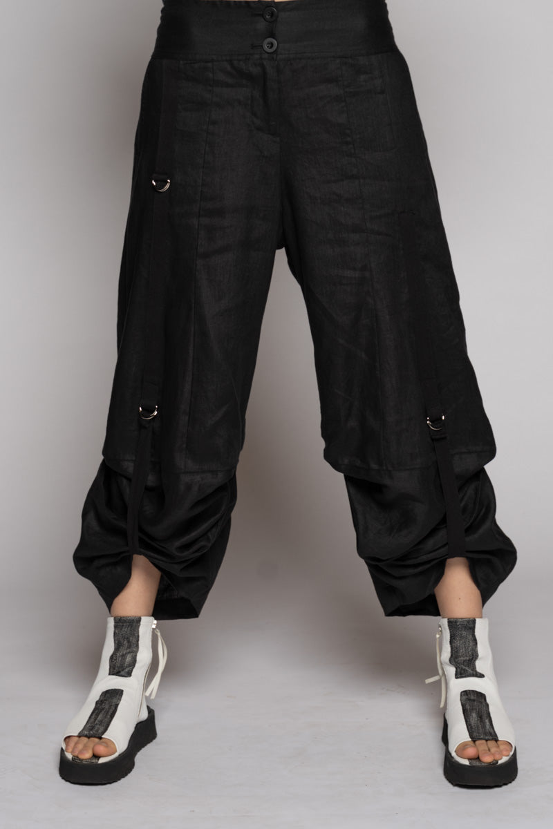 Strata Tuck Pants Blk