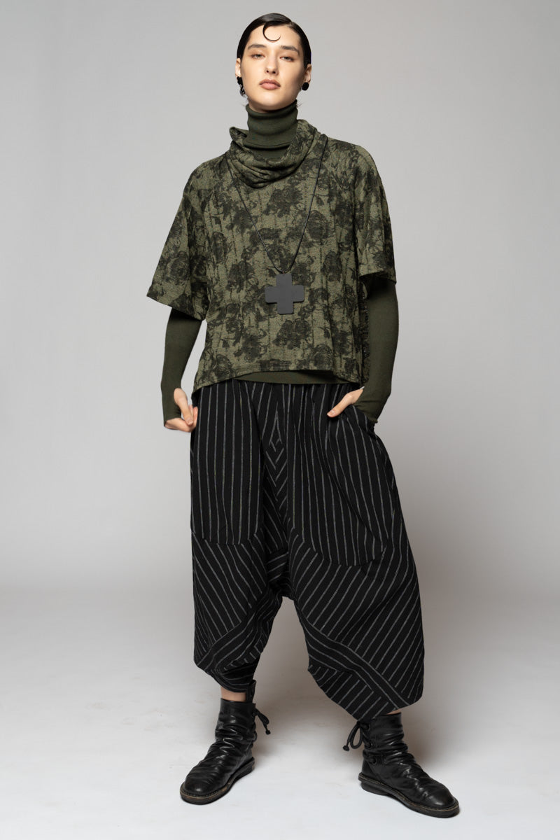Toge Neck Top Sage