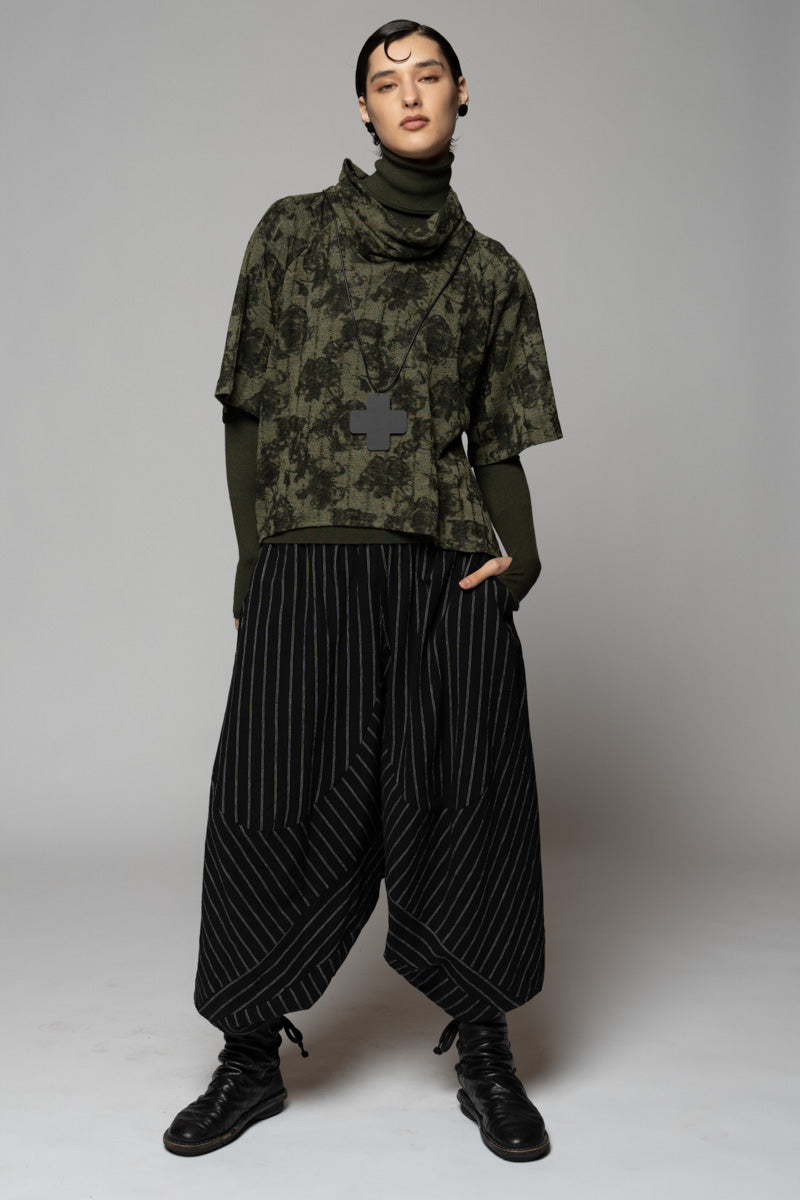 Toge Neck Top Sage