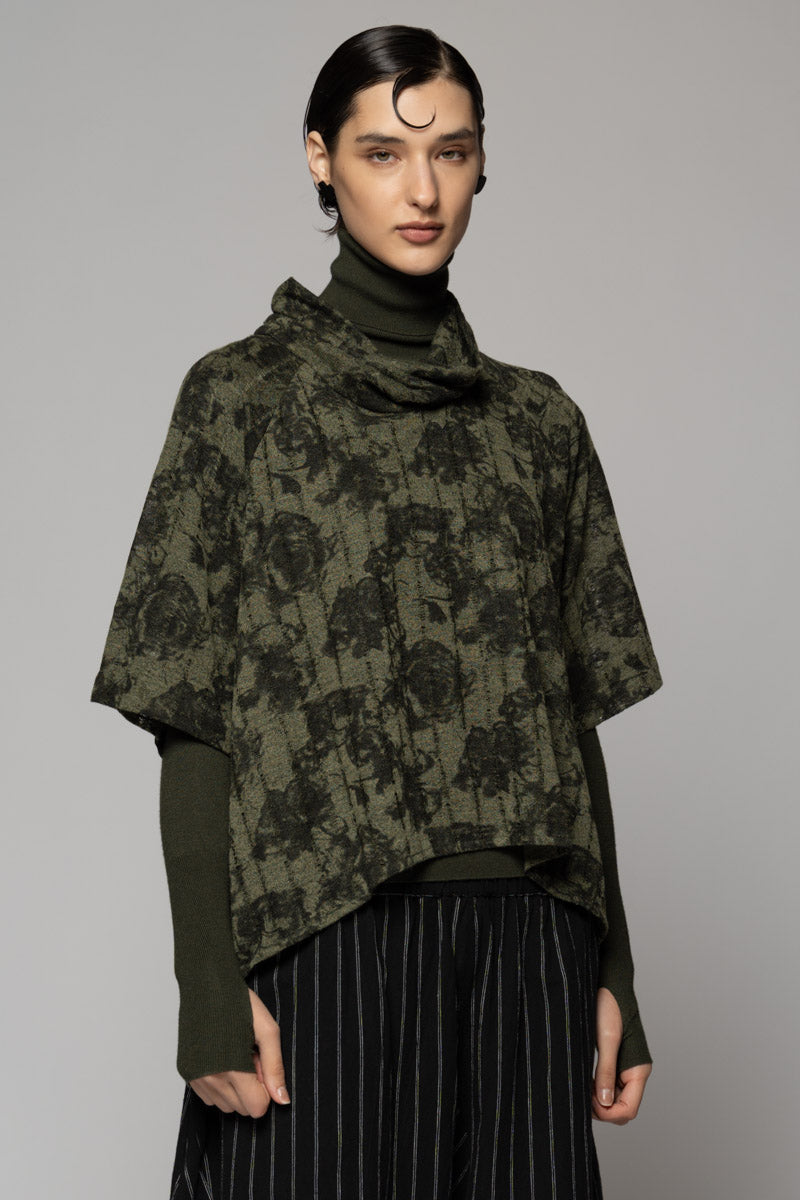 Toge Neck Top Sage