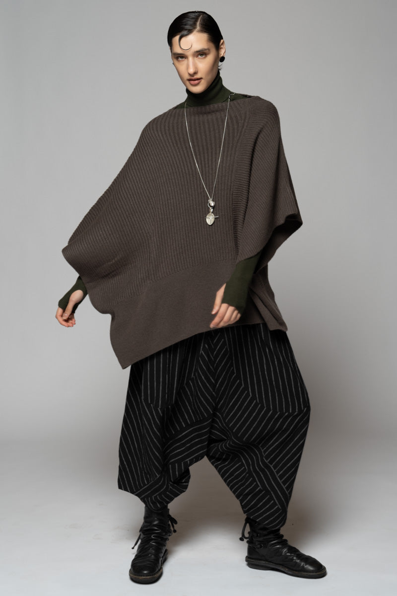 Rin Poncho Moss