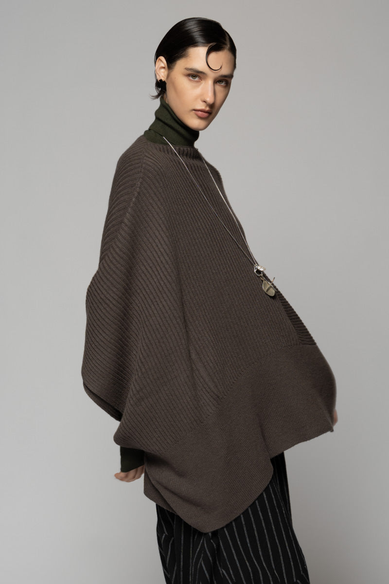 Rin Poncho Moss
