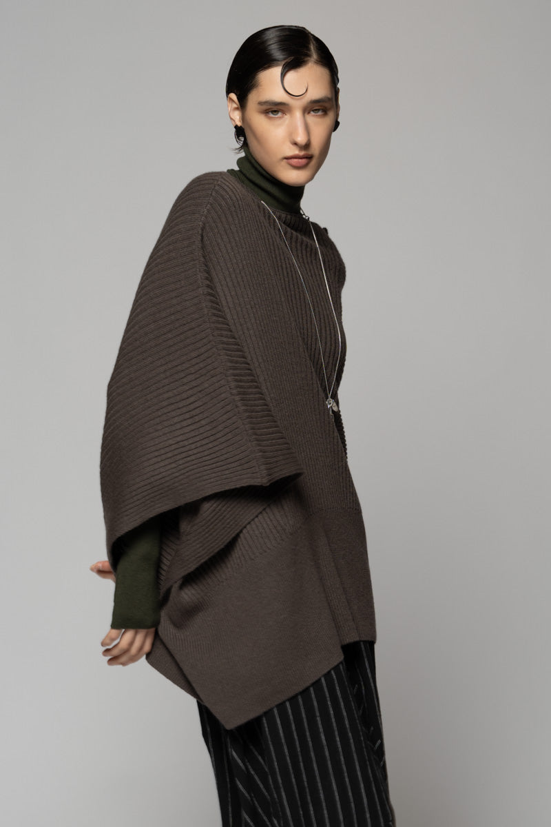 Rin Poncho Moss