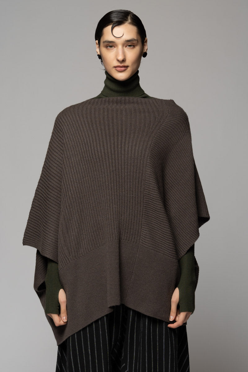 Rin Poncho Moss