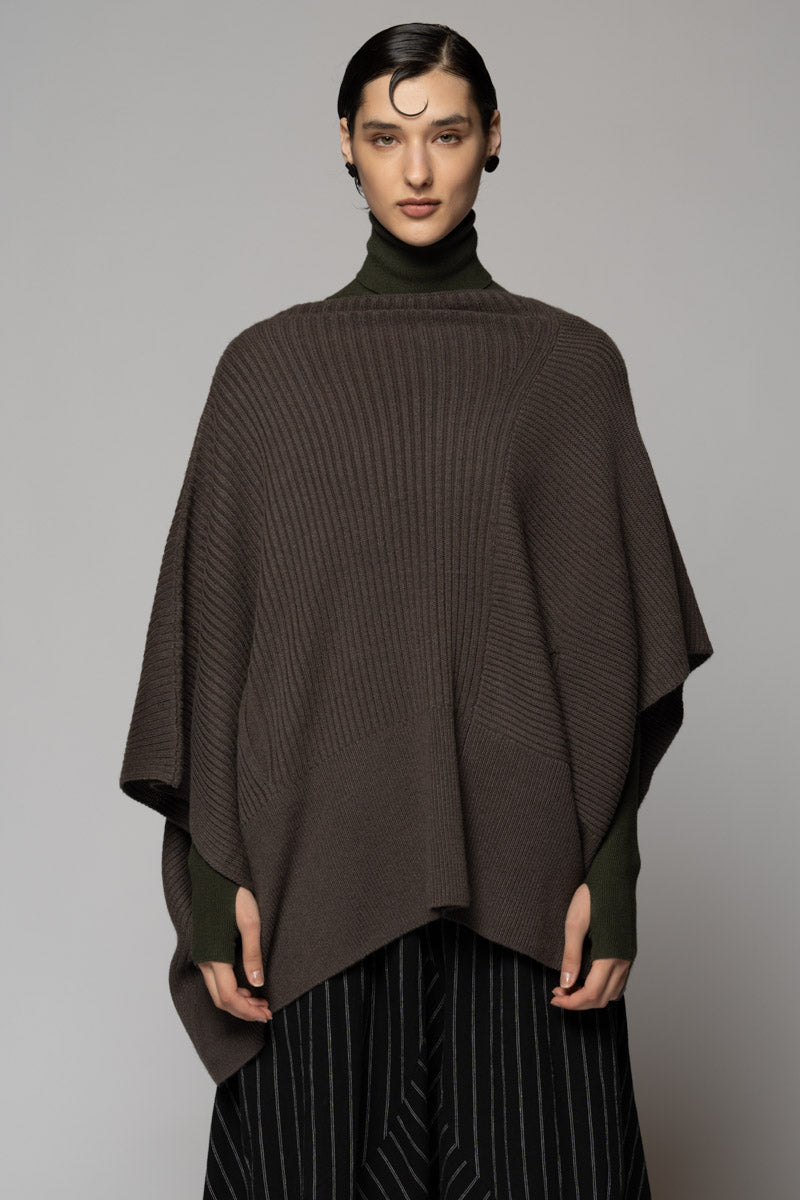 Rin Poncho Moss