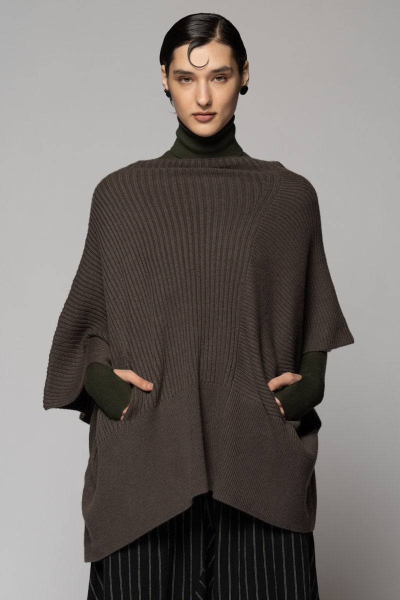 Rin Poncho Moss