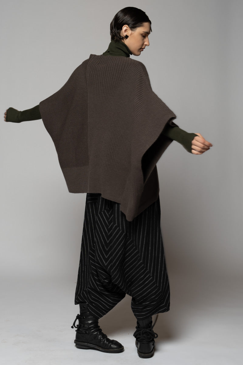 Rin Poncho Moss
