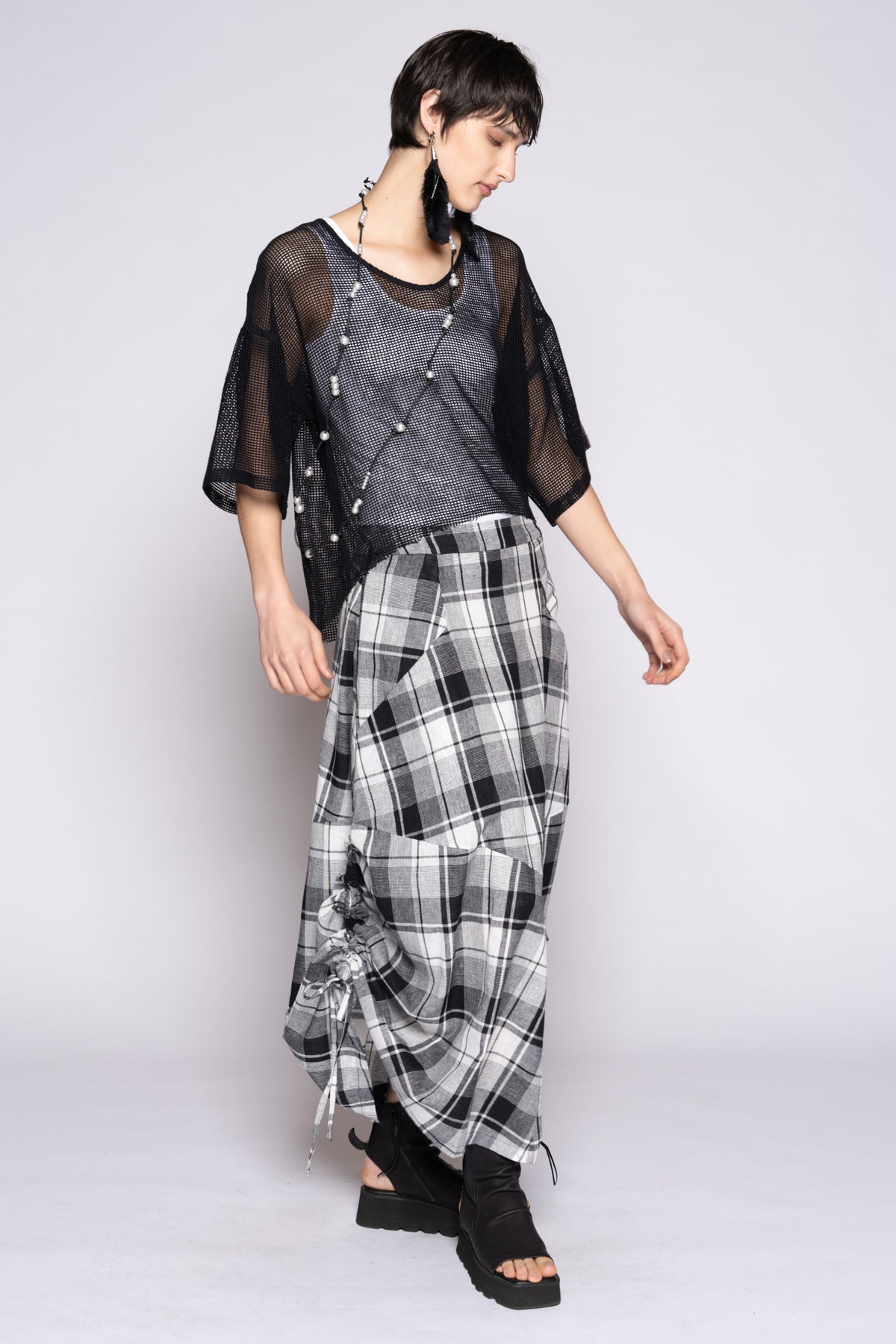 Grid 26 Top Blk