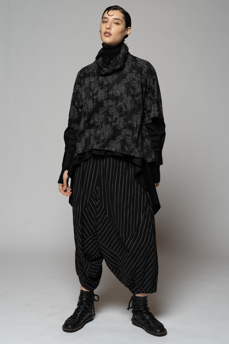 Toge Neck Top Blk
