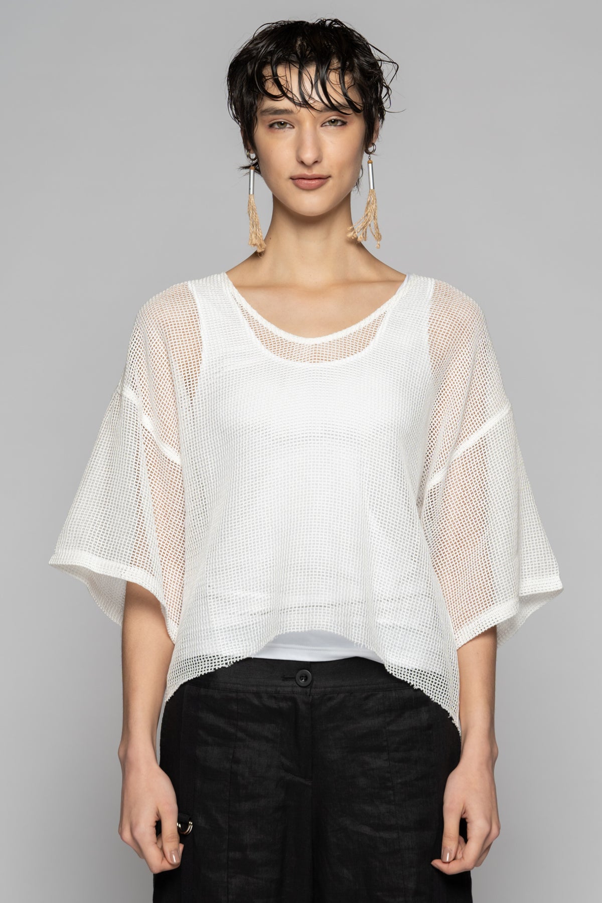 Grid 26 Top White
