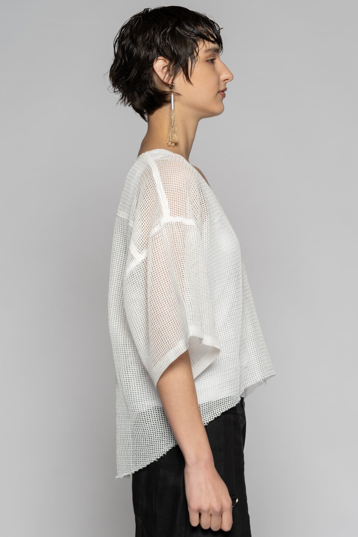 Grid 26 Top White