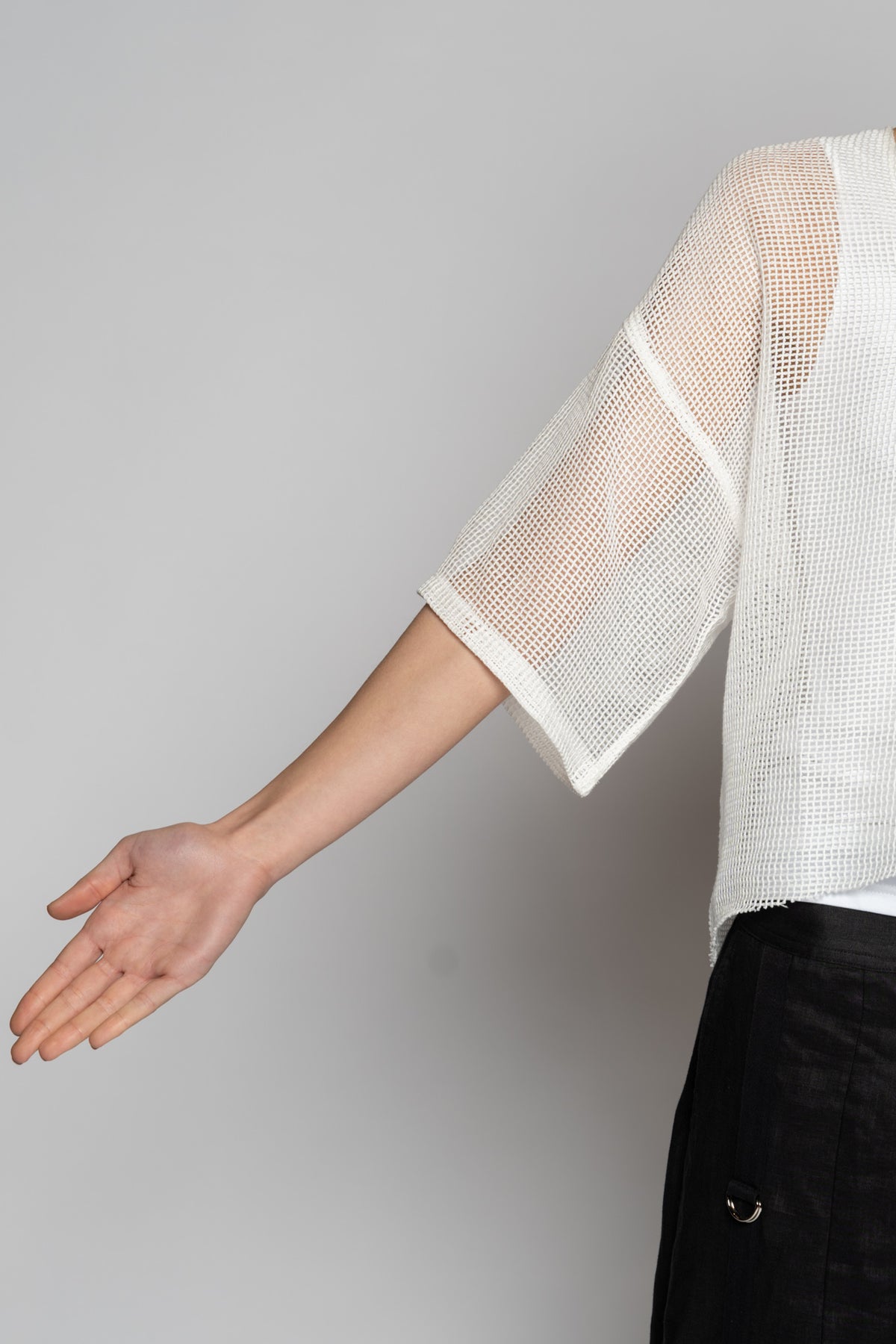Grid 26 Top White