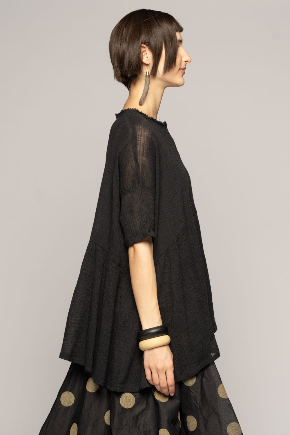 Wattle Gather Top Blk