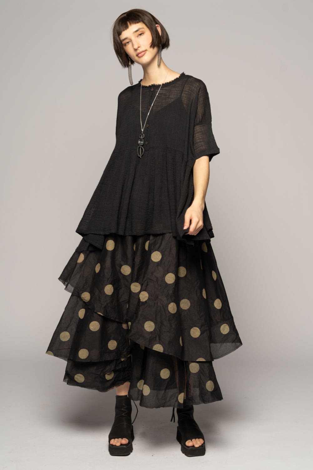 Wattle Gather Top Blk