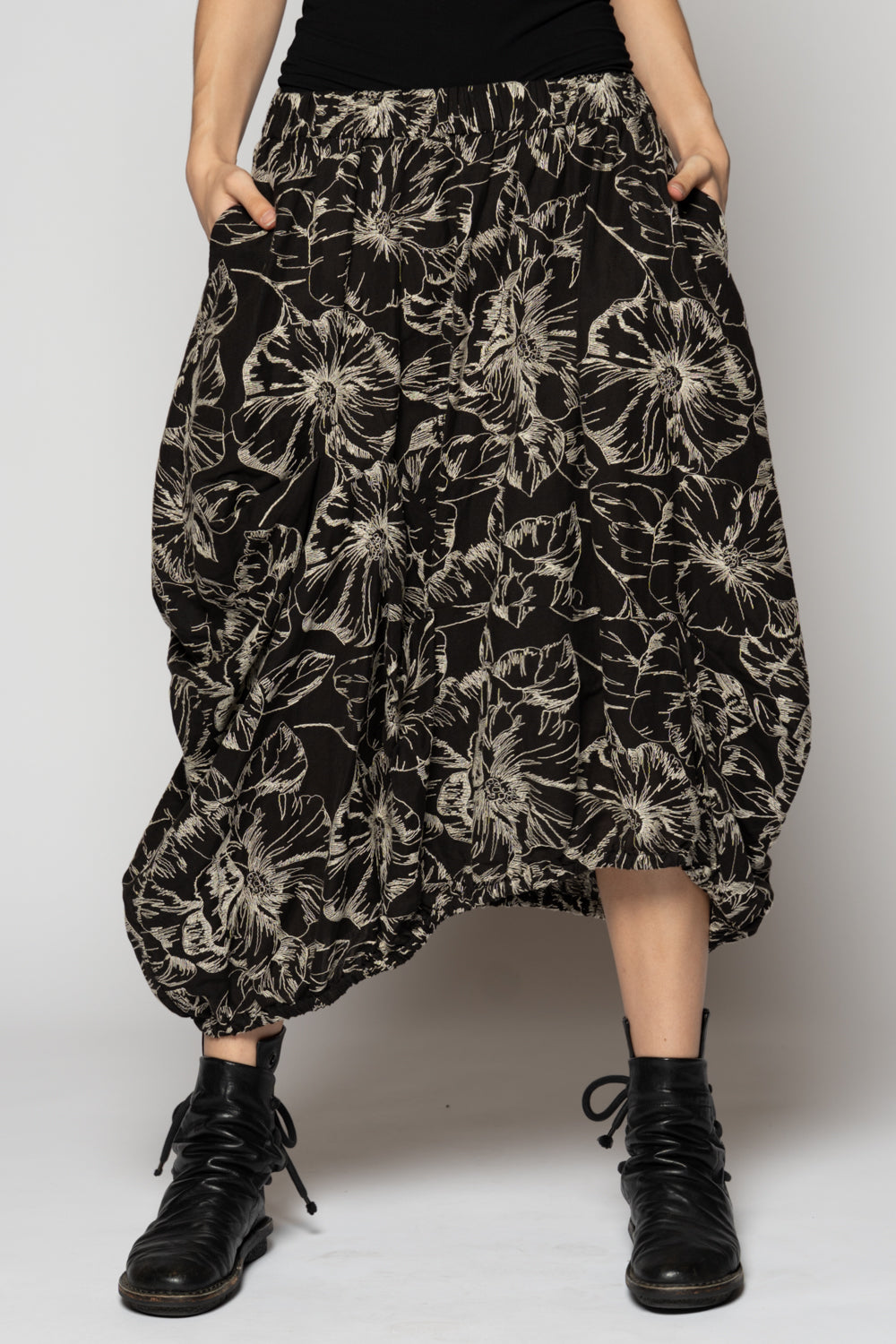 Sazanka Balloon Skirt Blk