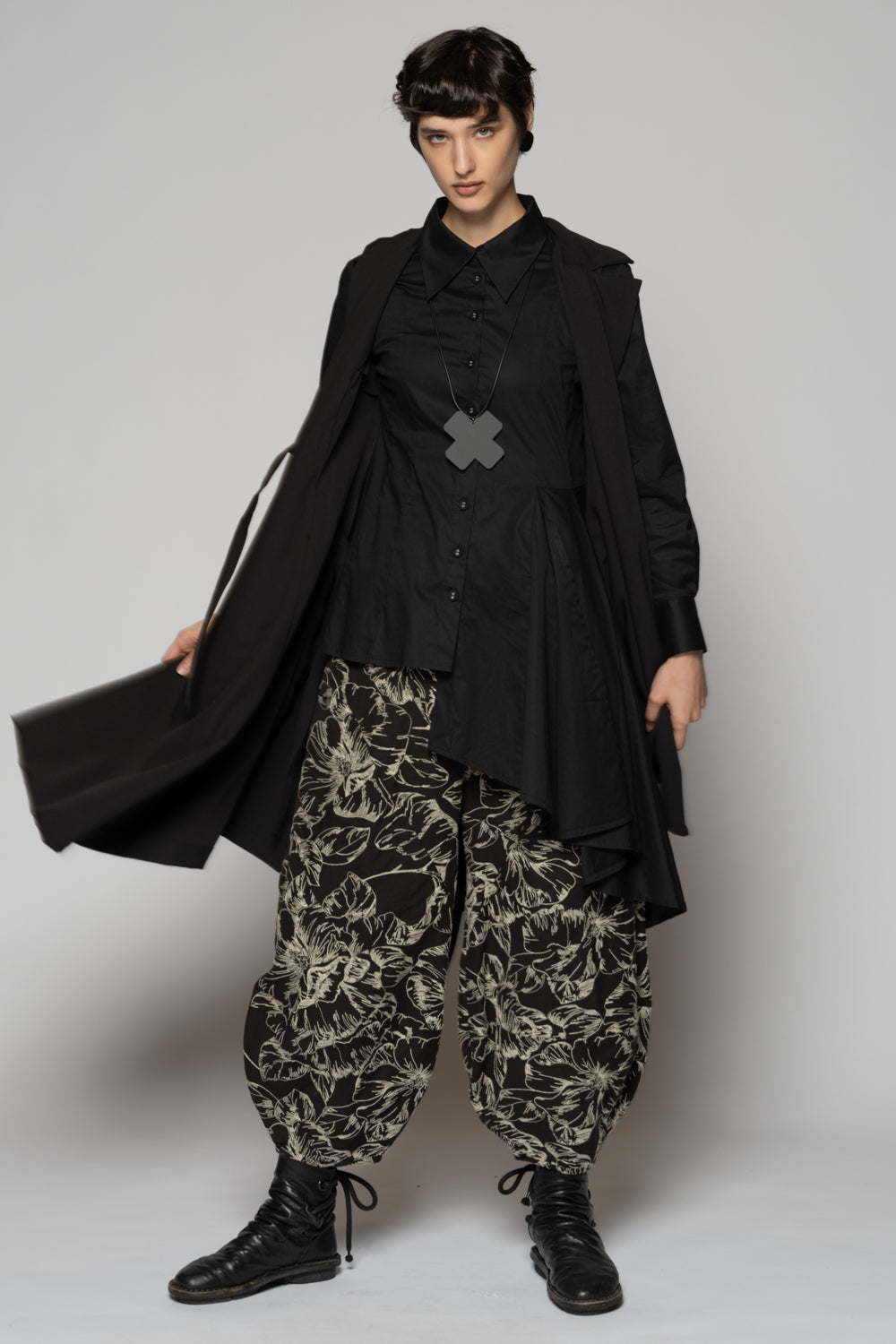Sazanka Pants Blk