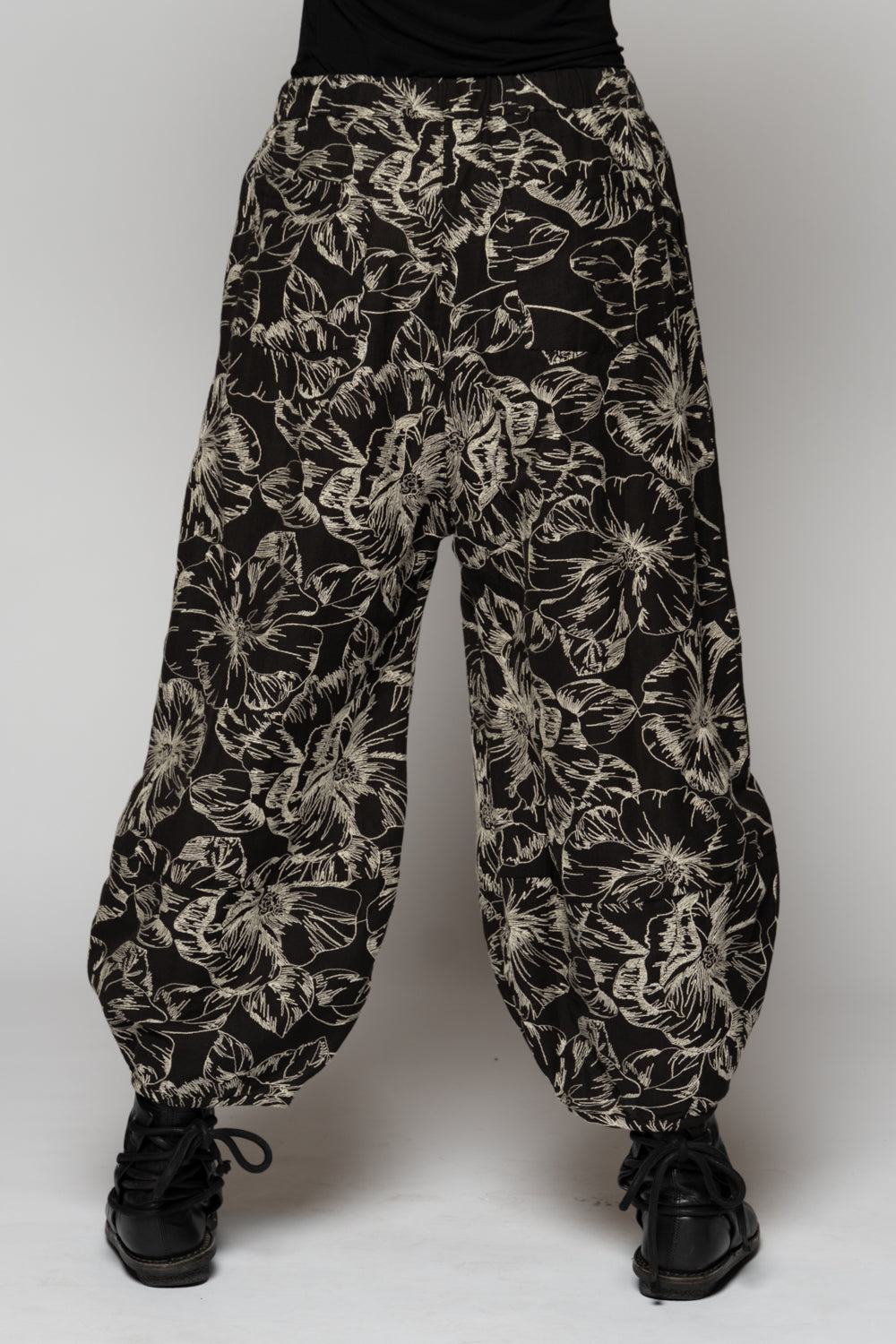Sazanka Pants Blk