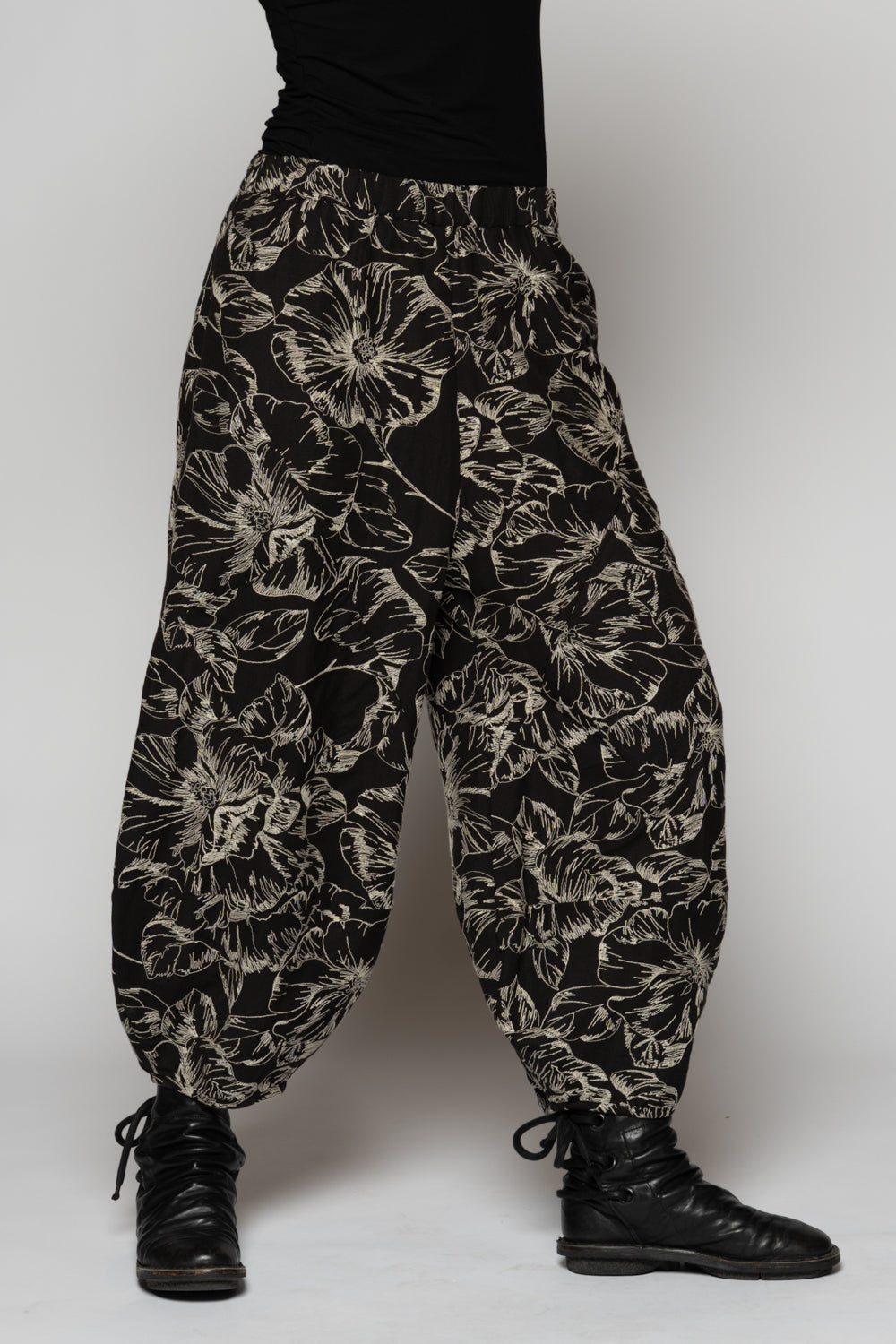 Sazanka Pants Blk